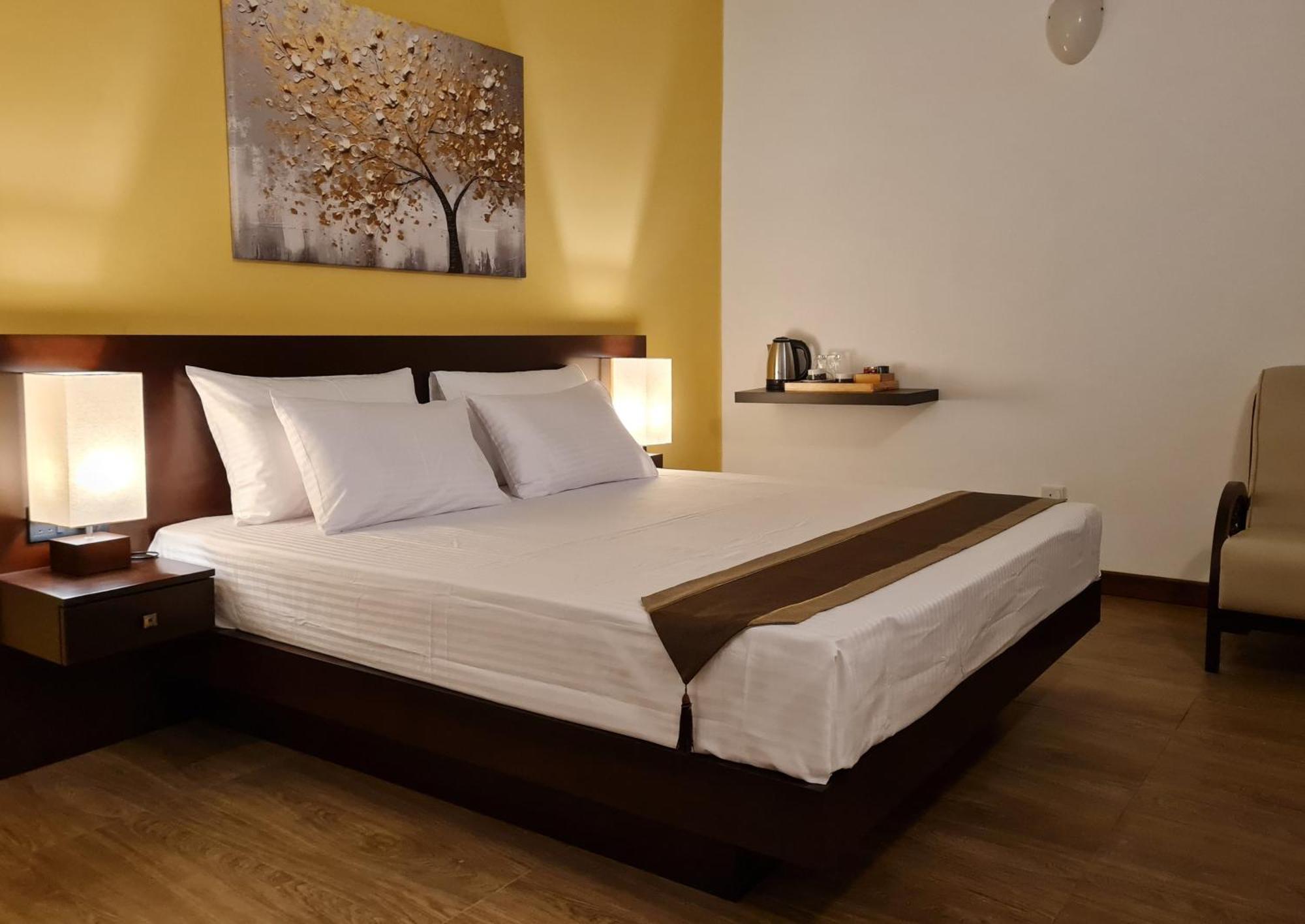 City Oasis 66 Negombo Esterno foto